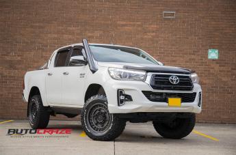 TOYOTA HILUX N80 4WD ARMORY MATTE BLACK
